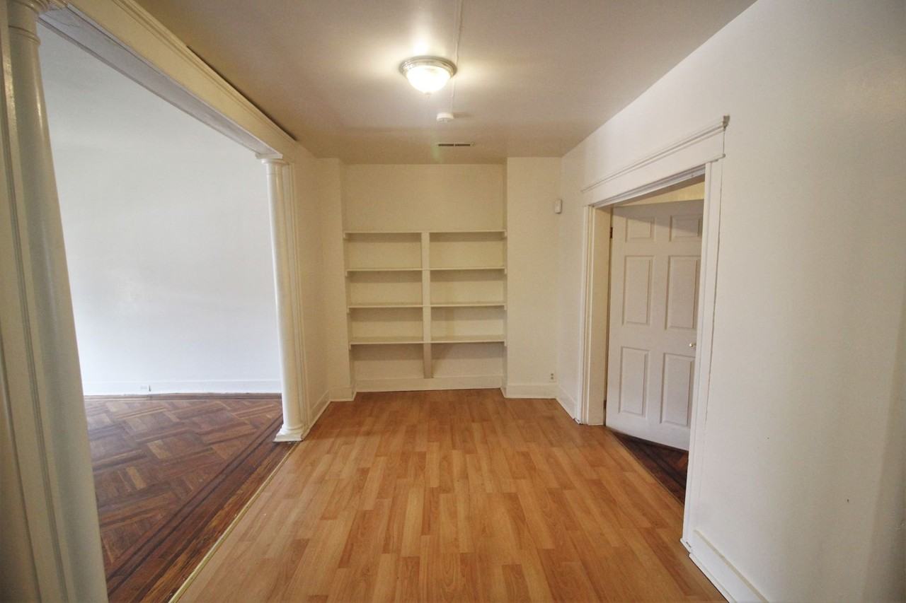 225 W 29th St - Photo 7 of 43