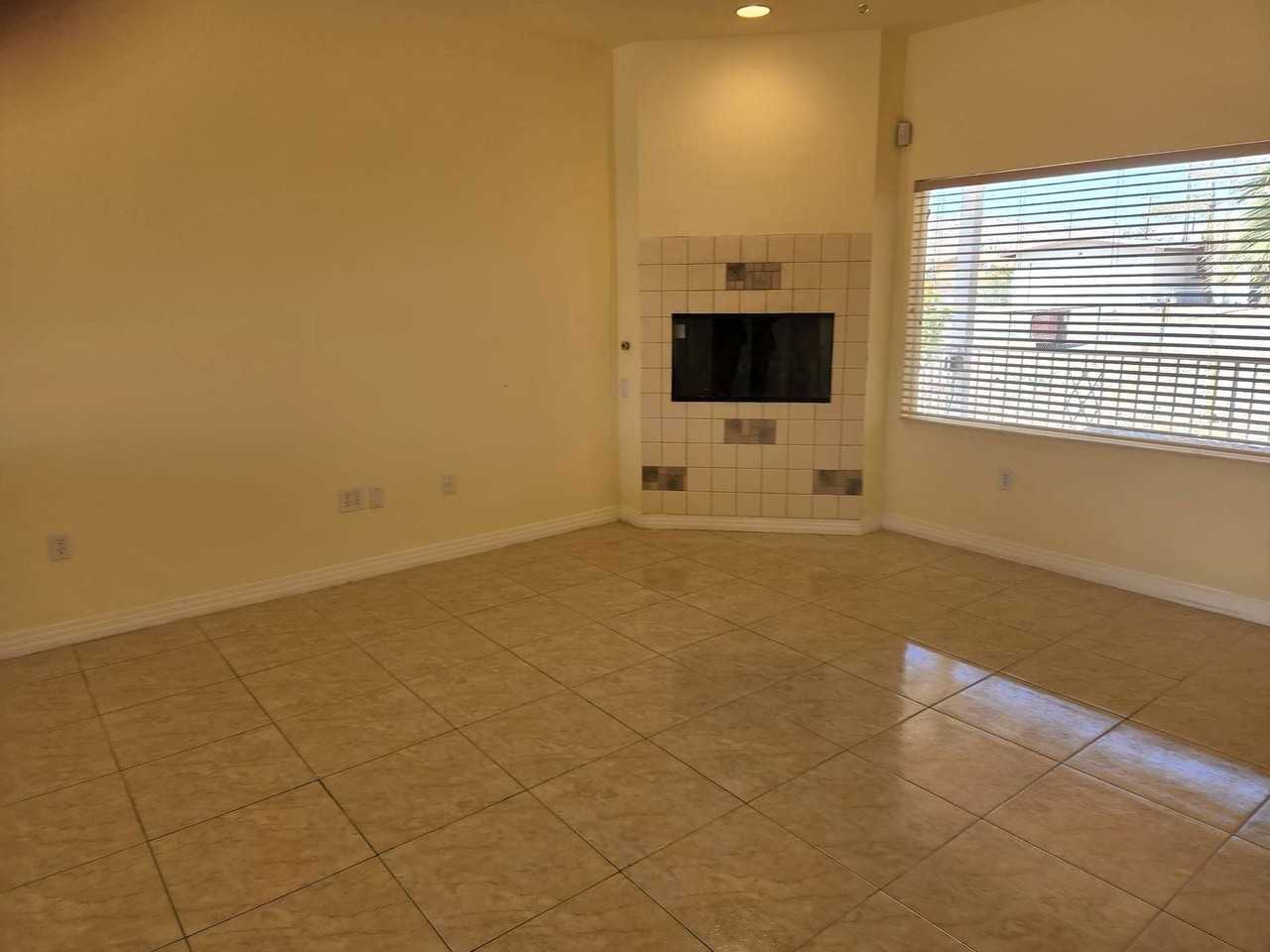 6349 Cahuilla Ave - Photo 3 of 19