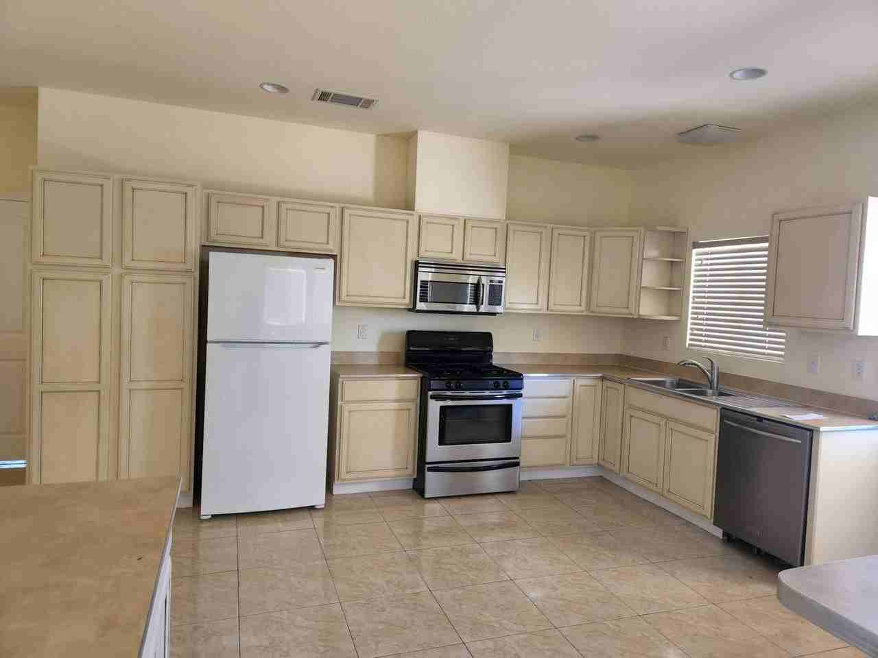 6349 Cahuilla Ave - Photo 6 of 19