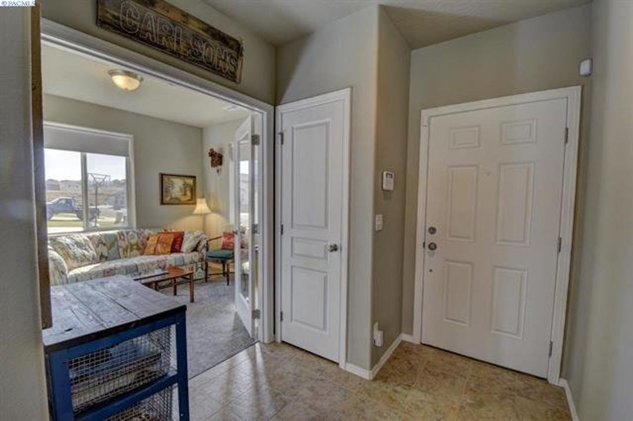 1710 Sw Panorama Dr - Photo 2 of 25