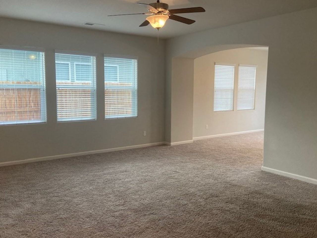 230 Red Oak Dr - Photo 3 of 14