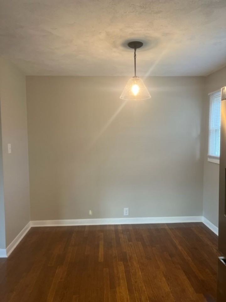 212 Taylor St - Photo 4 of 24