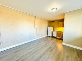featured image of 401 N Maple St #6
