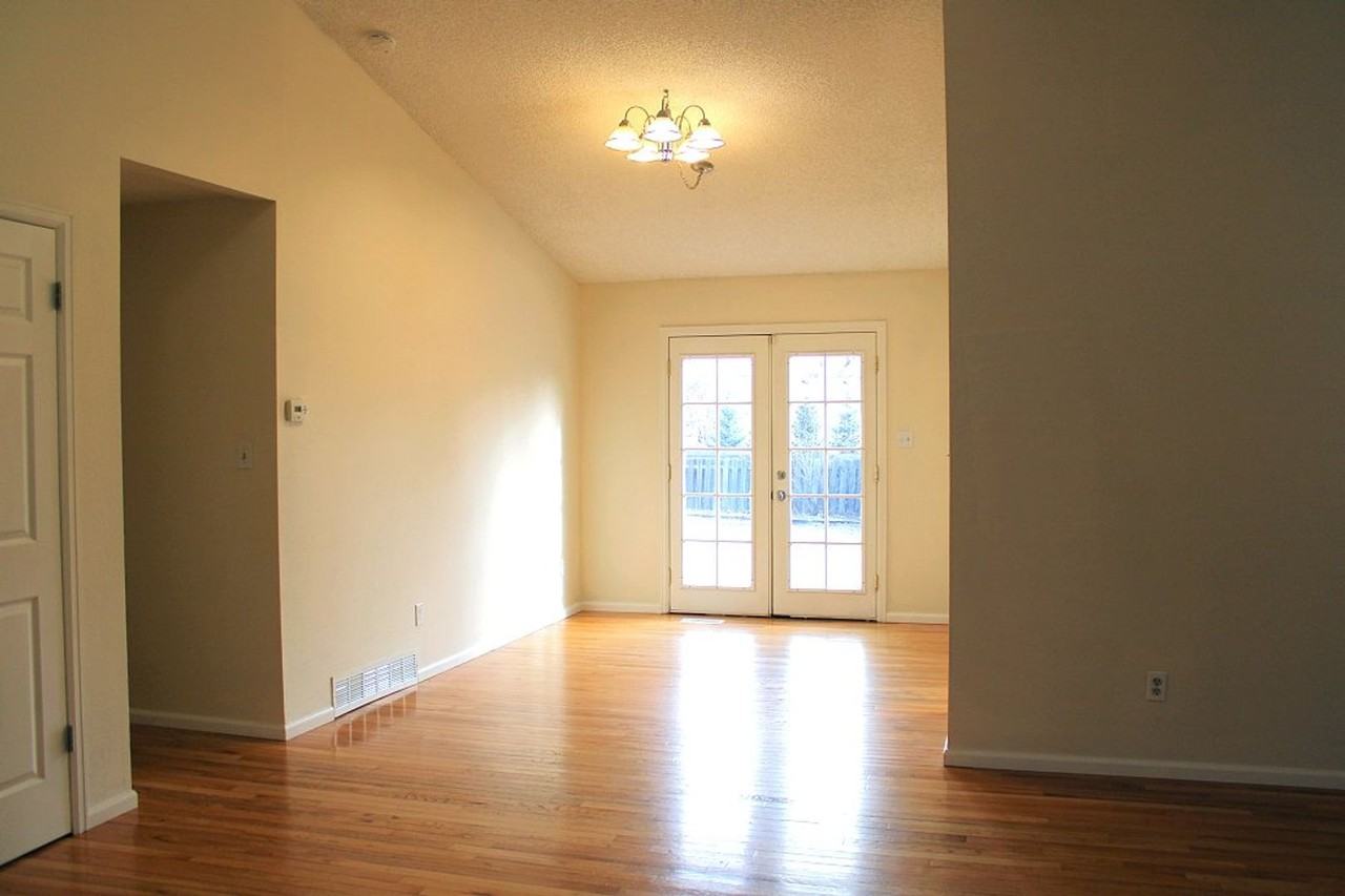 4424 Rosecrown Ct - Photo 3 of 18