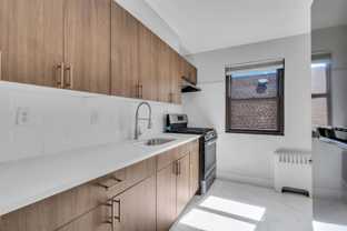 Palisades Manor Apartments – Modern Living in the Heart of Palisades Park - Photo 1 of 1