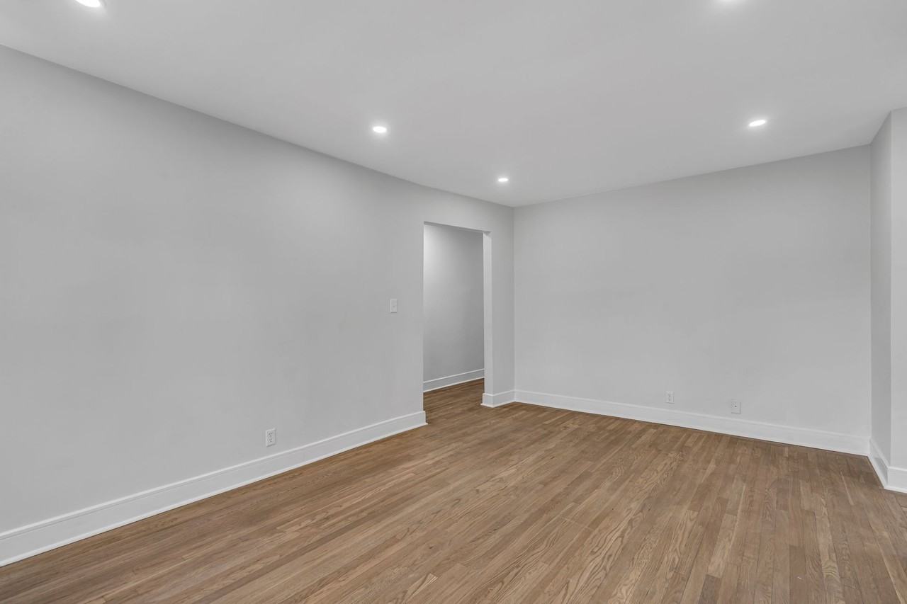 Palisades Manor Apartments – Modern Living in the Heart of Palisades Park - Photo 6 of 50