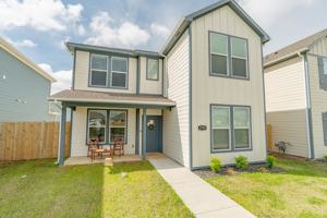 featured image of 4789 W Triangle St