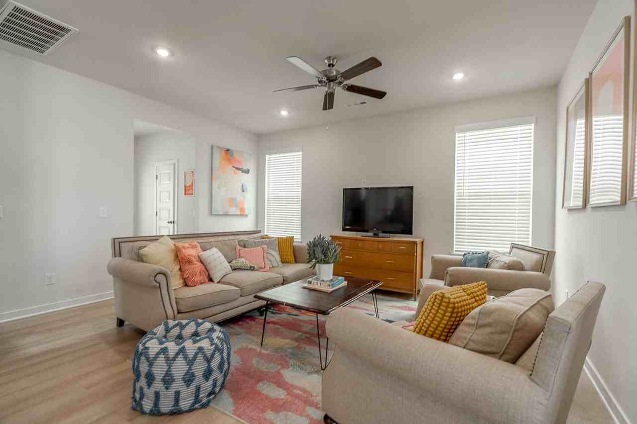 4789 W Triangle St - Photo 7 of 19