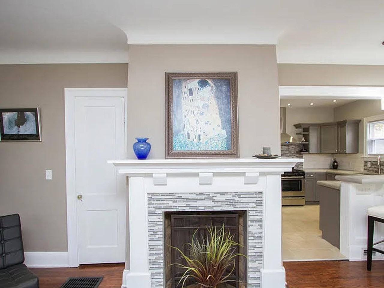 1601 Circular Rd - Photo 2 of 17