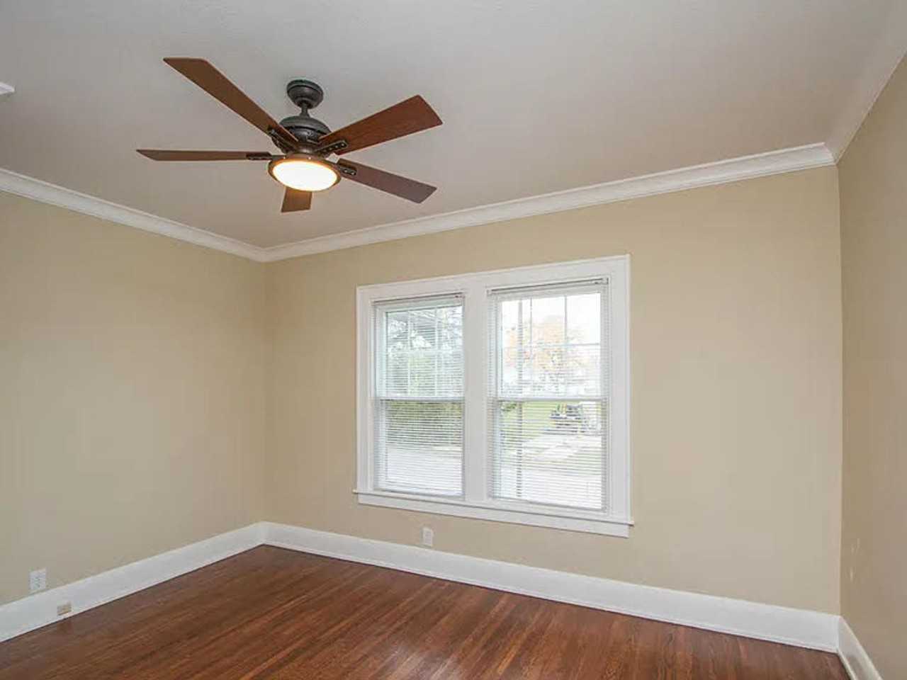 1601 Circular Rd - Photo 7 of 17