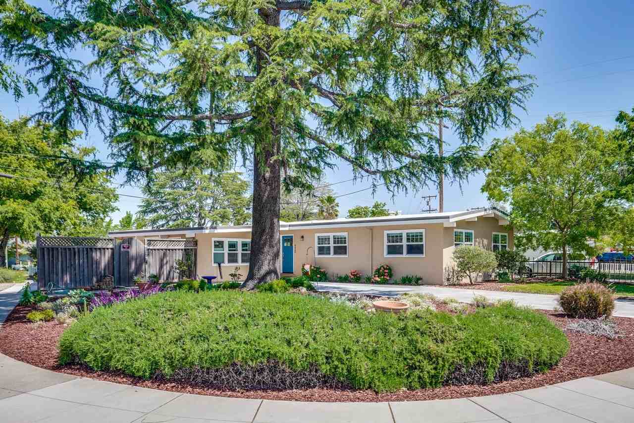 4920 Bel Canto Dr - Photo 3 of 21