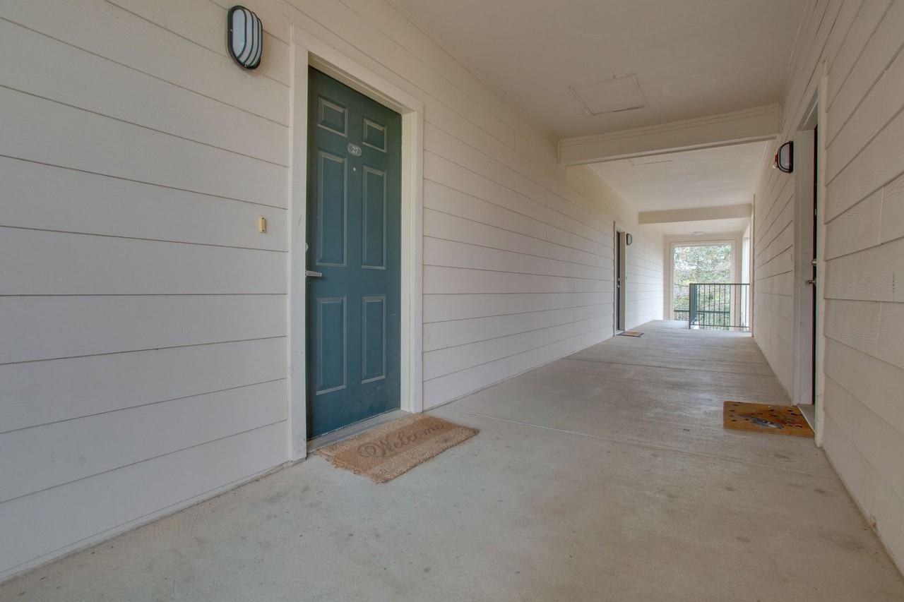2209 Hancock Dr #27 - Photo 4 of 29