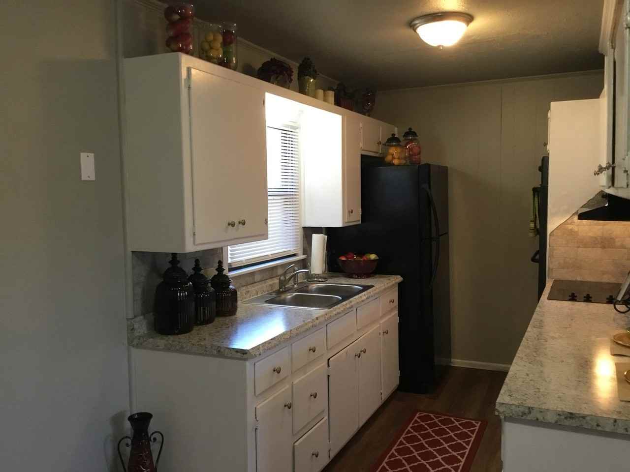 2617 E Bates St - Photo 7 of 32