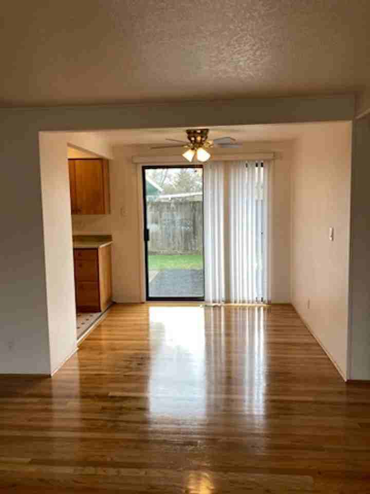 1130 Nw Beca Ave - Photo 6 of 20