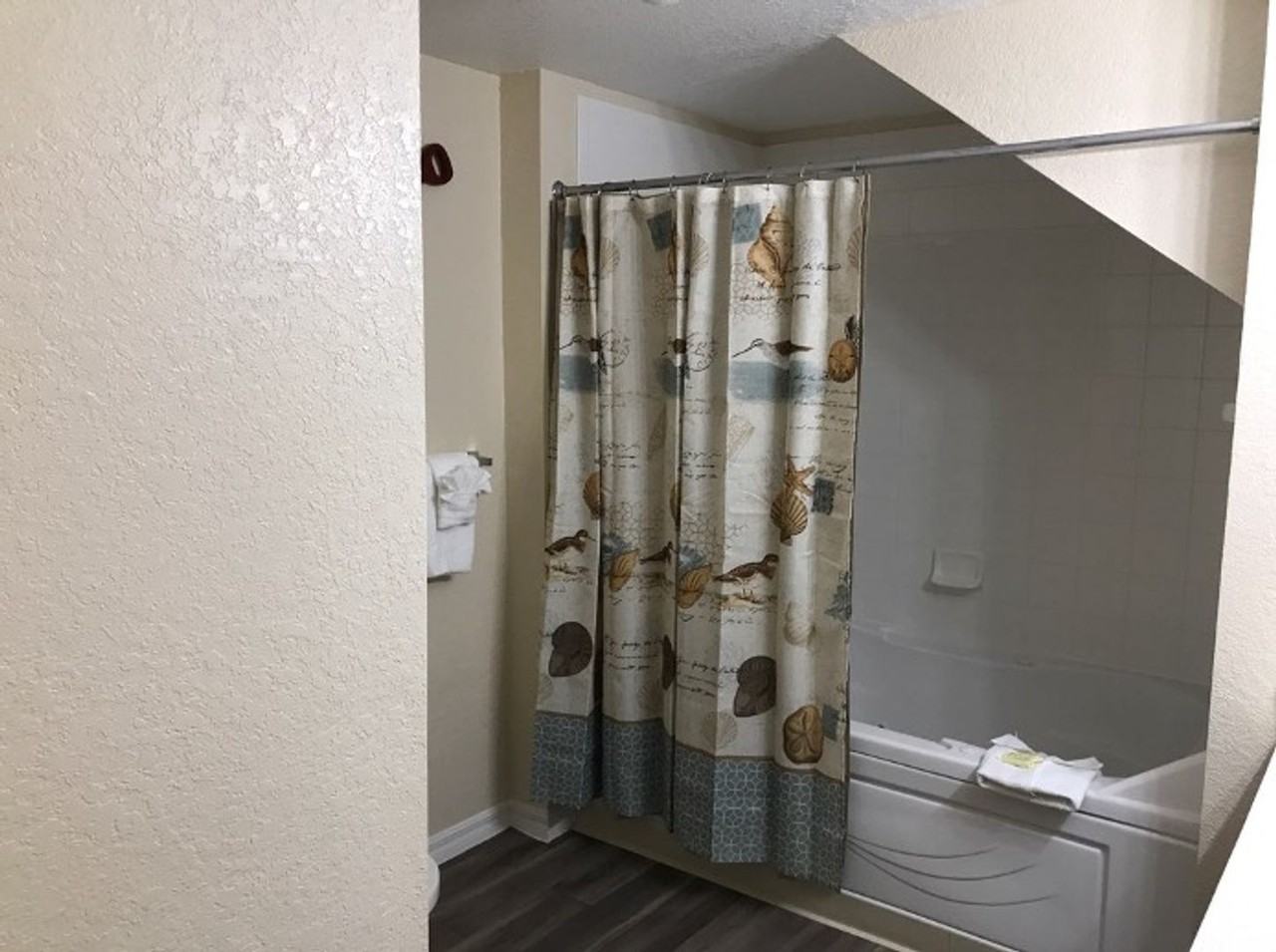 4010 Santa Maria Dr - Photo 3 of 31