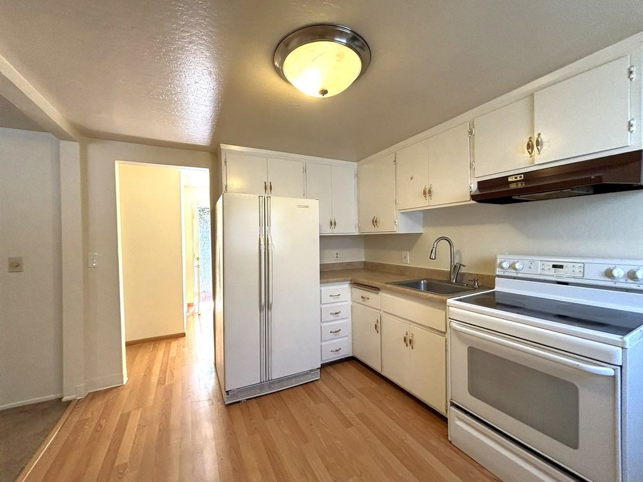 37811 Iron Horse Ln - Photo 3 of 10