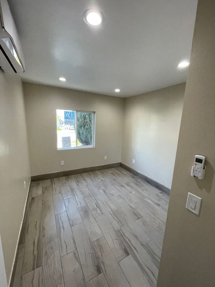 10202 Mandalay Ct - Photo 6 of 8