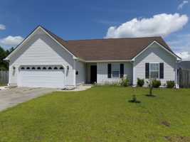 featured image of 1016 Locust Ct