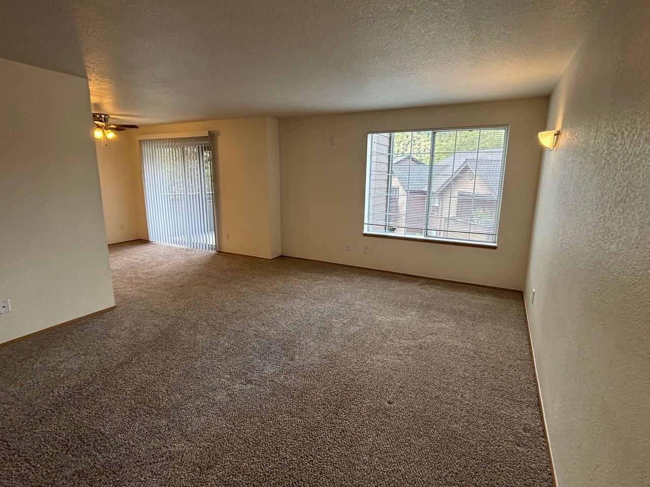 Oakridge - Photo 3 of 45