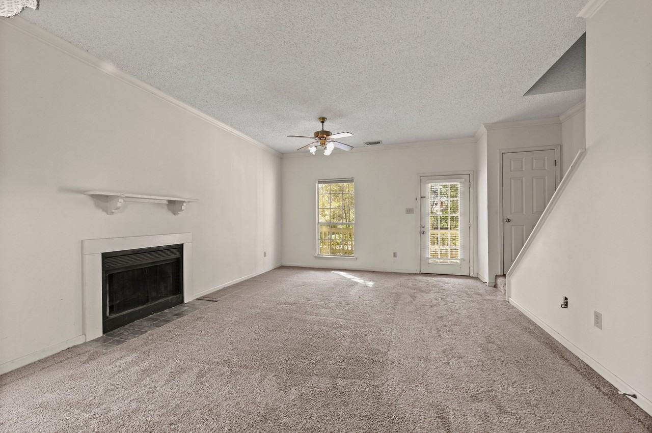 Rosedown Court - Chad Graves - Photo 5 of 16