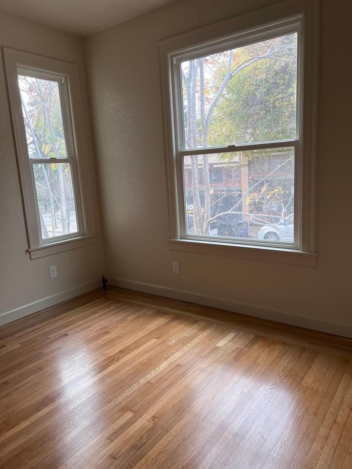 1865 Euclid Avenue - Photo 4 of 50