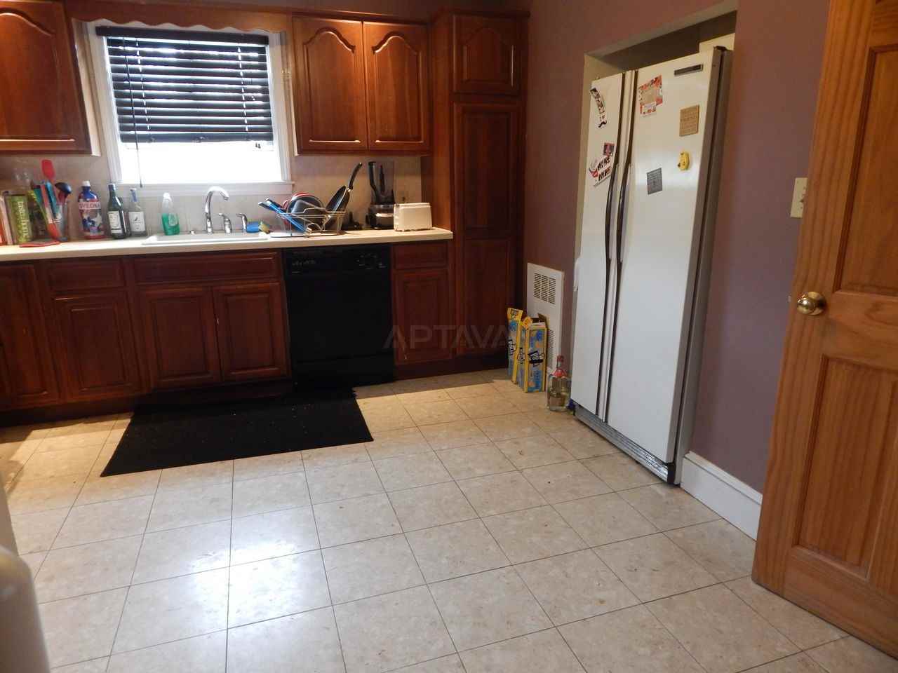 34 Merriam St #2 - Photo 5 of 9