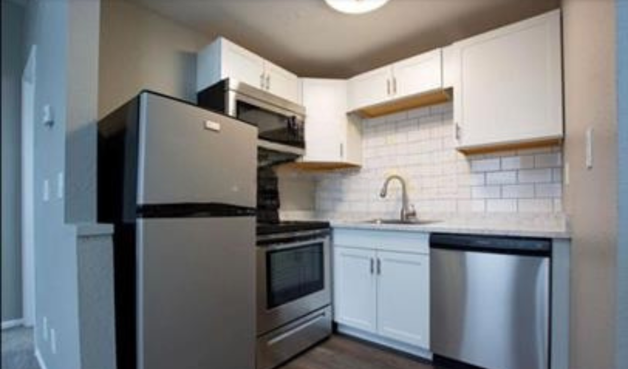 210 South 24th Street - Photo 3 of 35