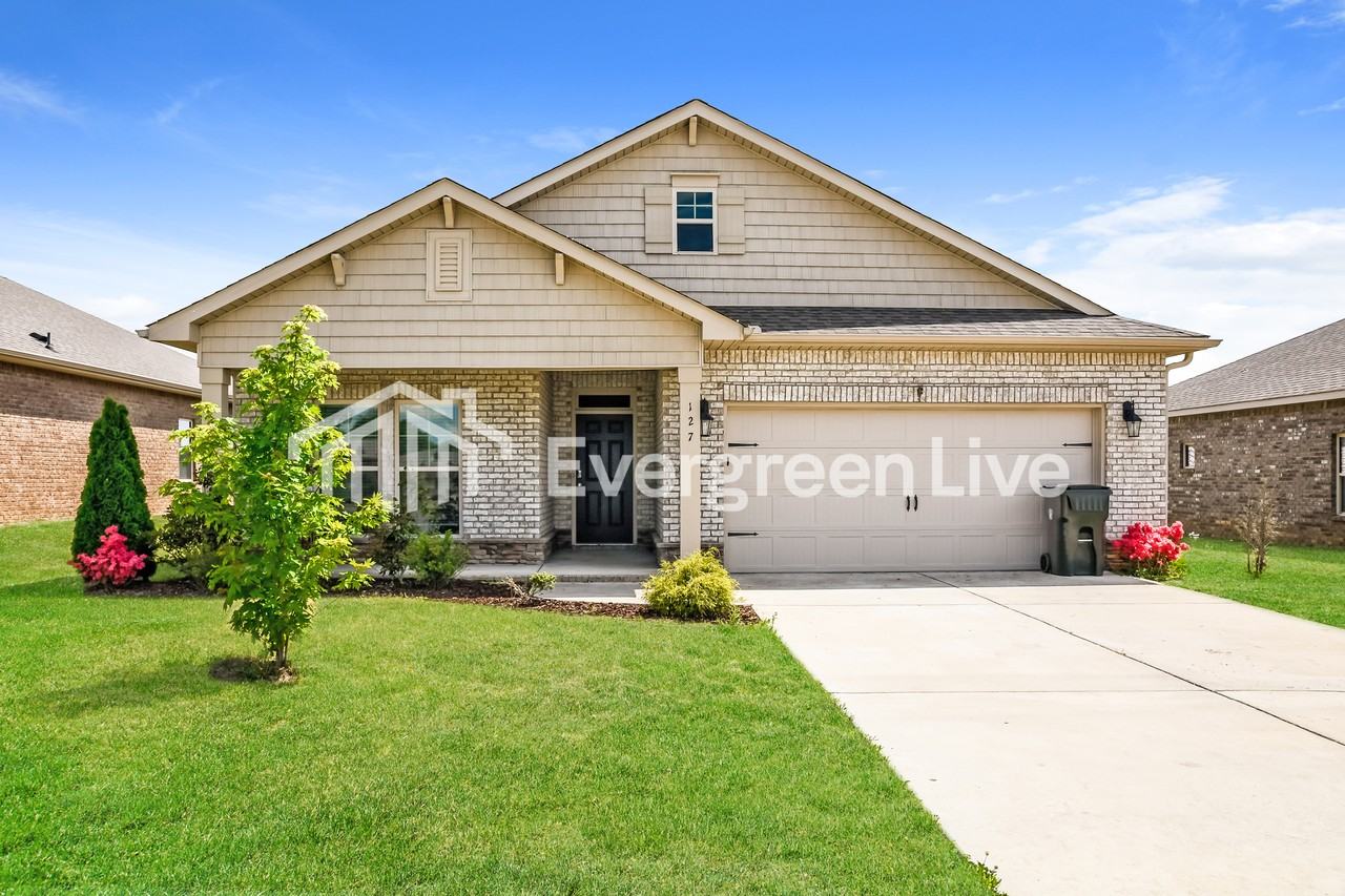 127 Rolling Green Dr
