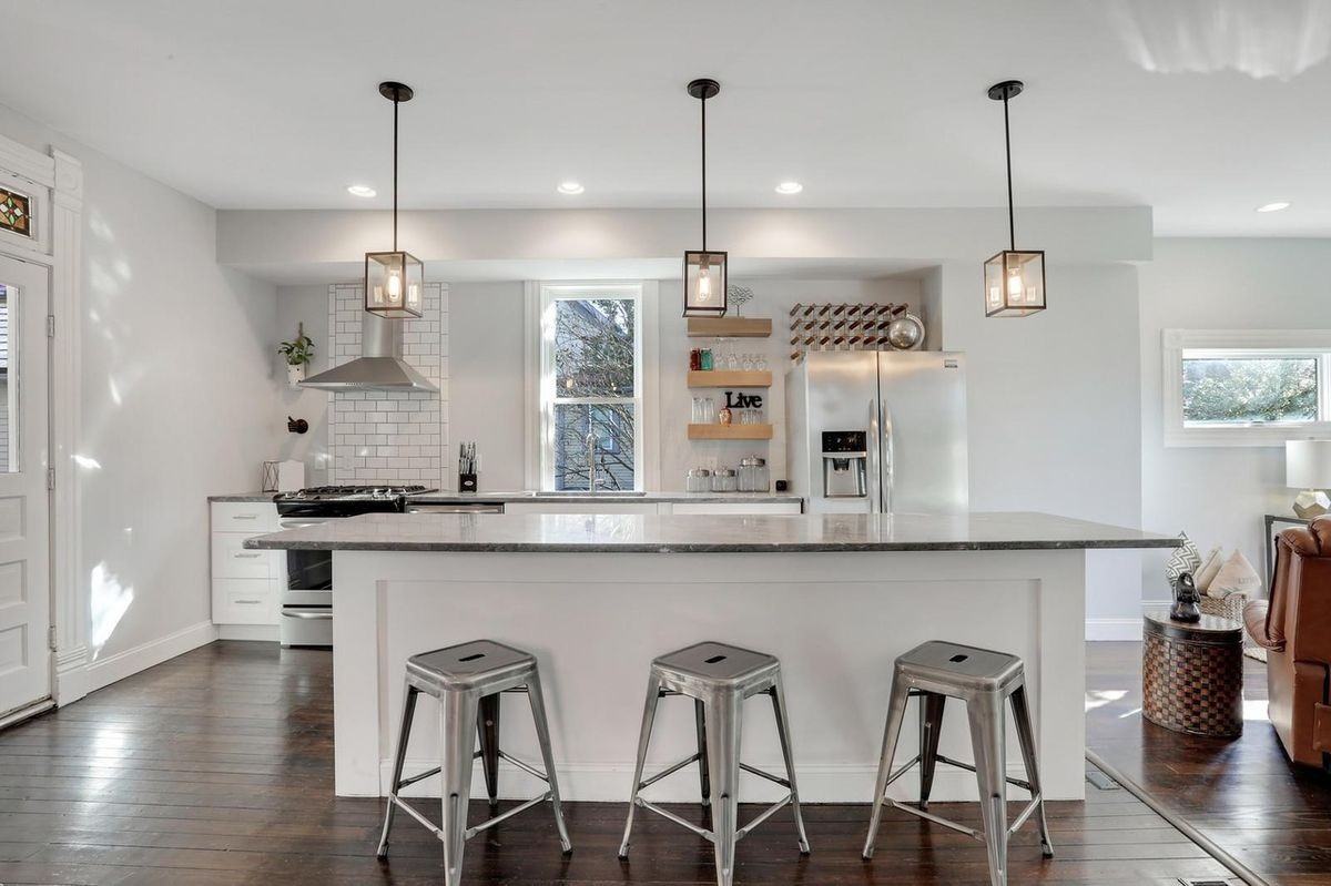 799 S Lazelle St - Photo 5 of 34