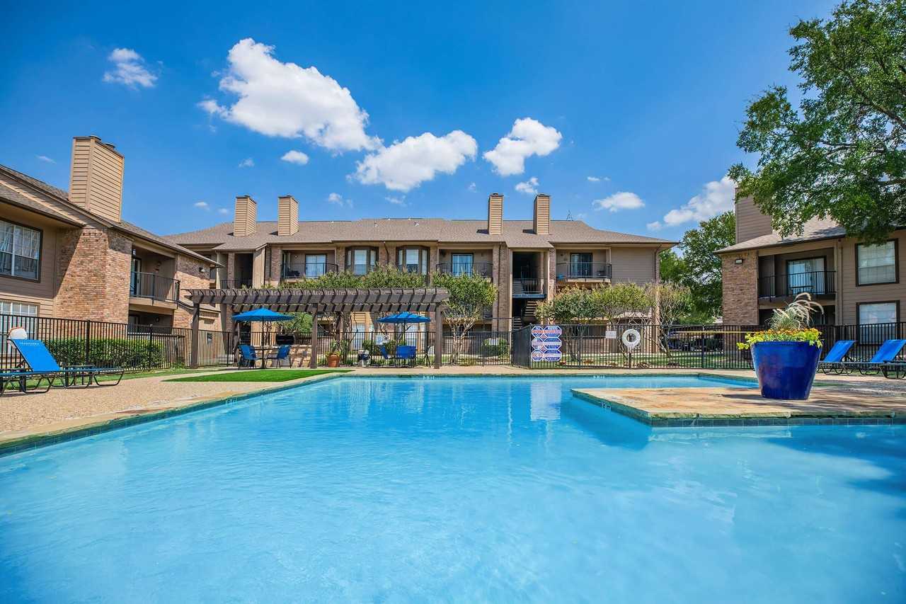 Frankford Flats Apartments - Photo 2 of 51