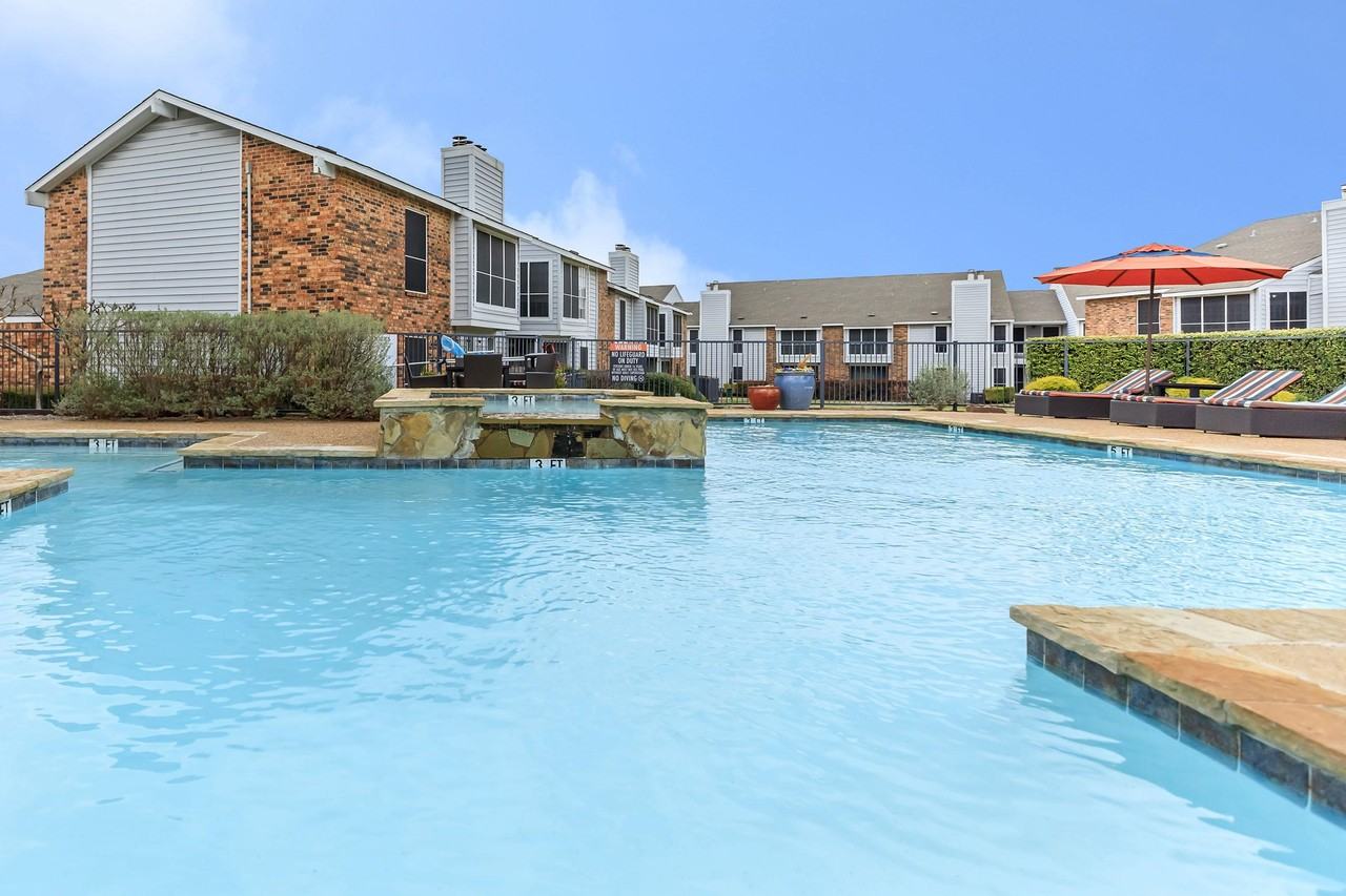 Nova Park Apartments - Photo 2 of 51