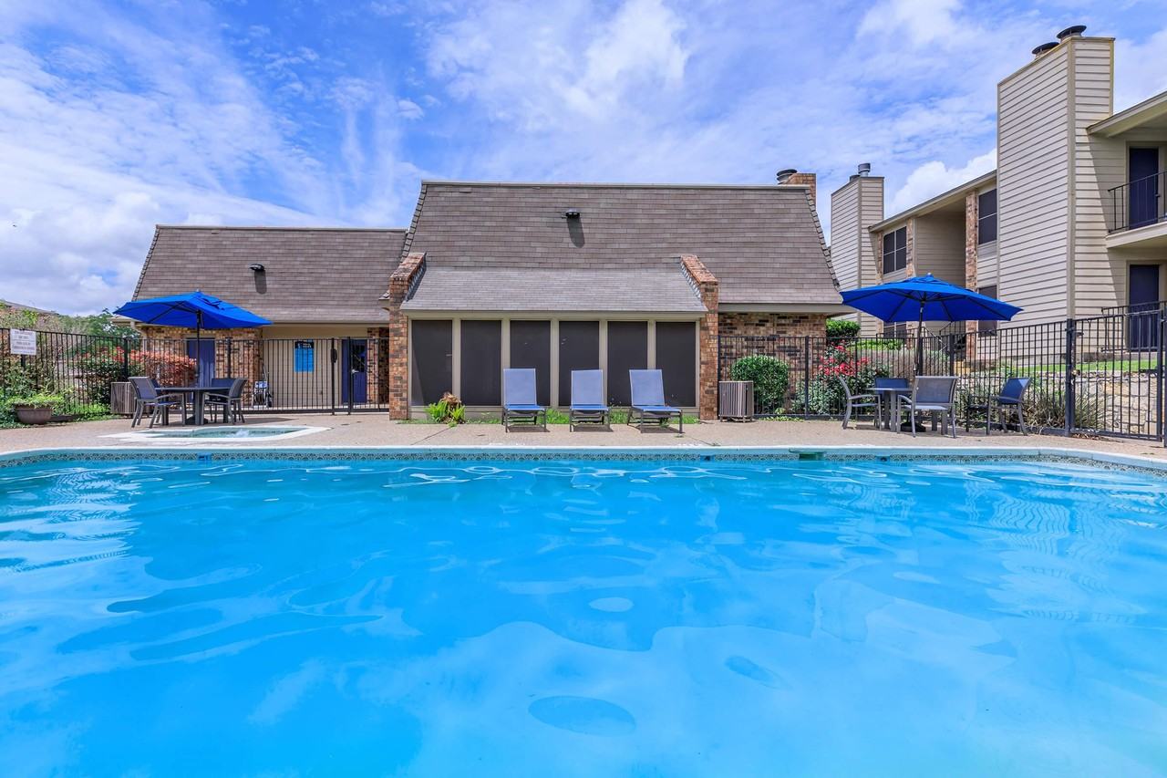 Riverwood Apartments - Photo 6 of 52