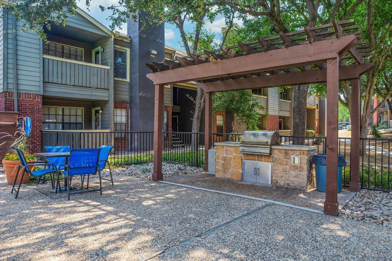 Slate Dallas - Photo 3 of 51