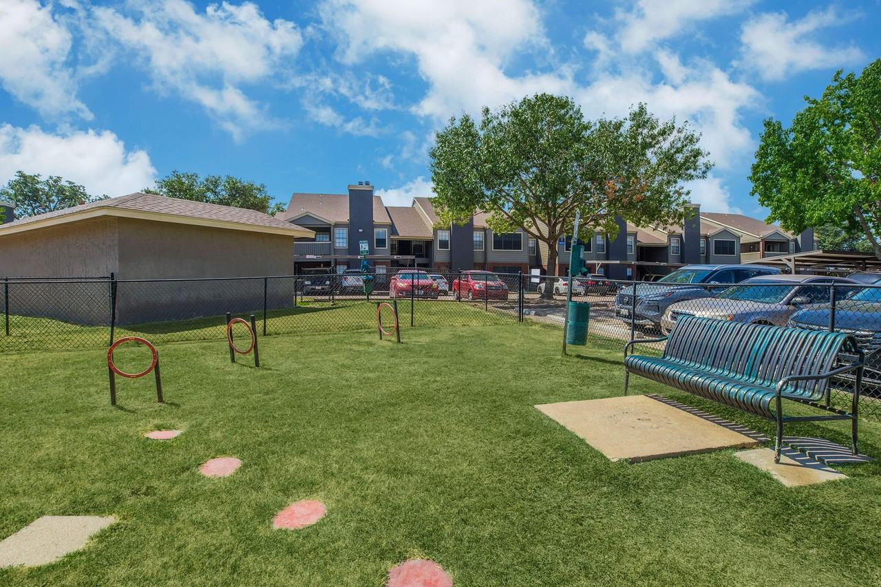 Slate Dallas - Photo 5 of 51