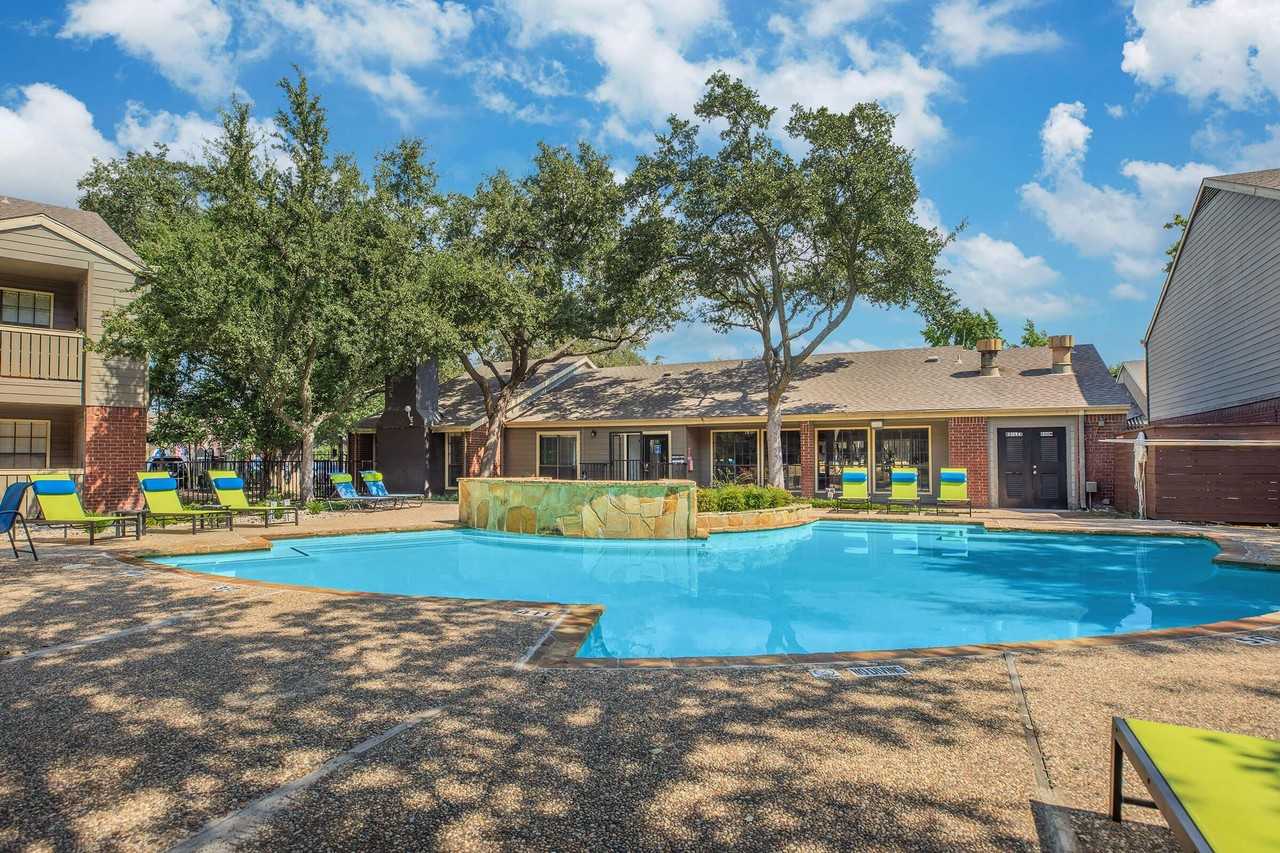 Slate Dallas - Photo 6 of 51