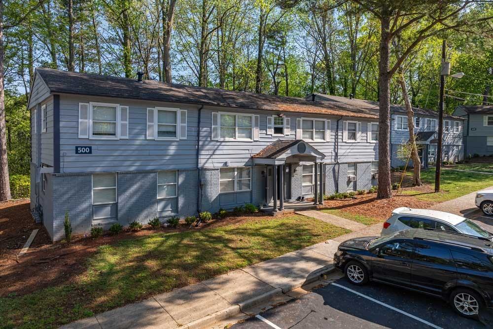 Kasteel At Stone Mountain - Photo 2 of 50