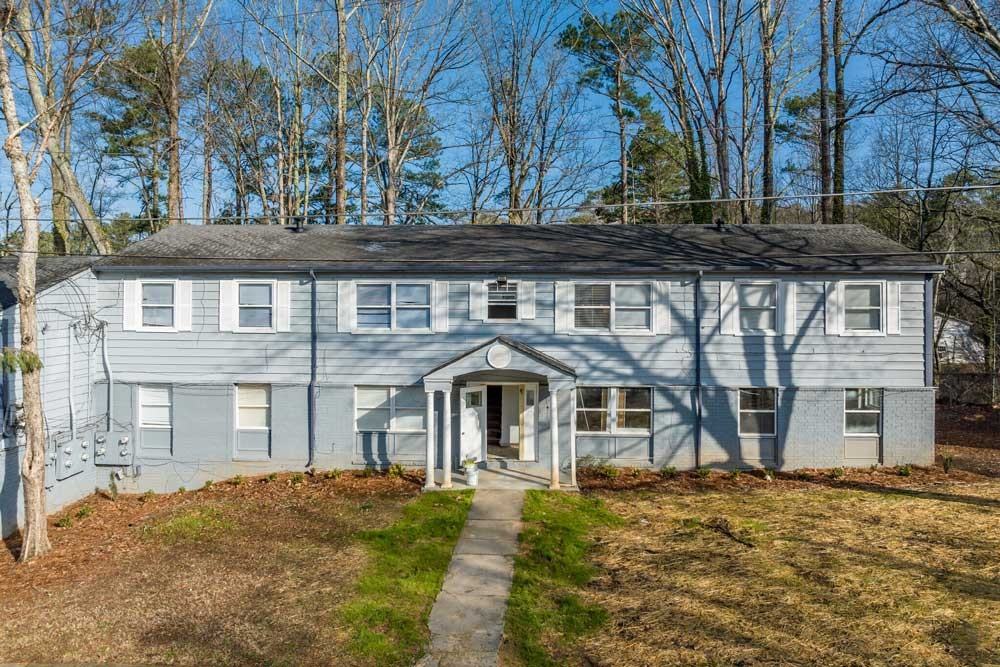 Kasteel At Stone Mountain - Photo 4 of 50