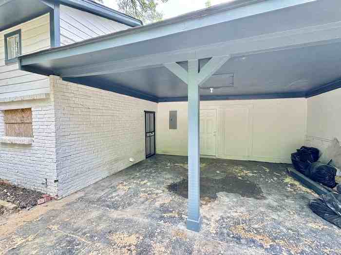 1413 Ferguson Rd - Photo 2 of 19