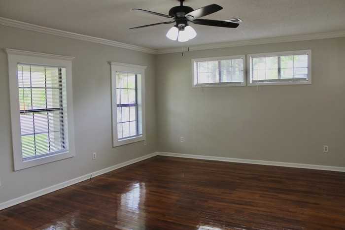 1719 N Polk St - Photo 2 of 30