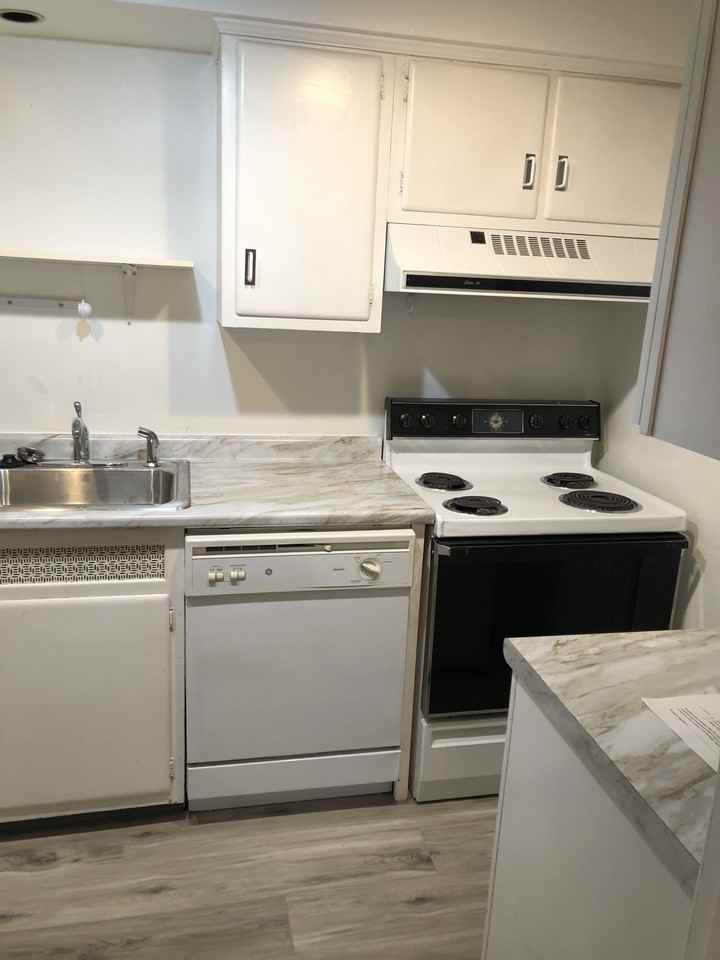 1078 Delta Ave #4 - Photo 5 of 9