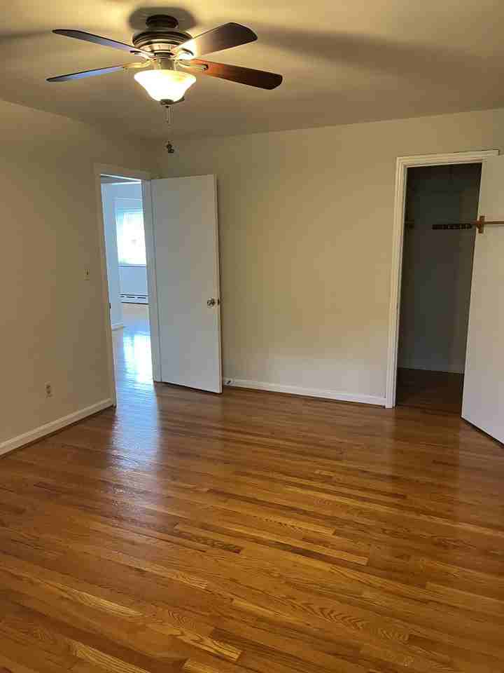 1078 Delta Ave #4 - Photo 6 of 9