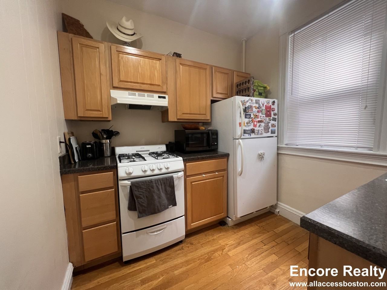 65 Park Dr #17 - Photo 3 of 5