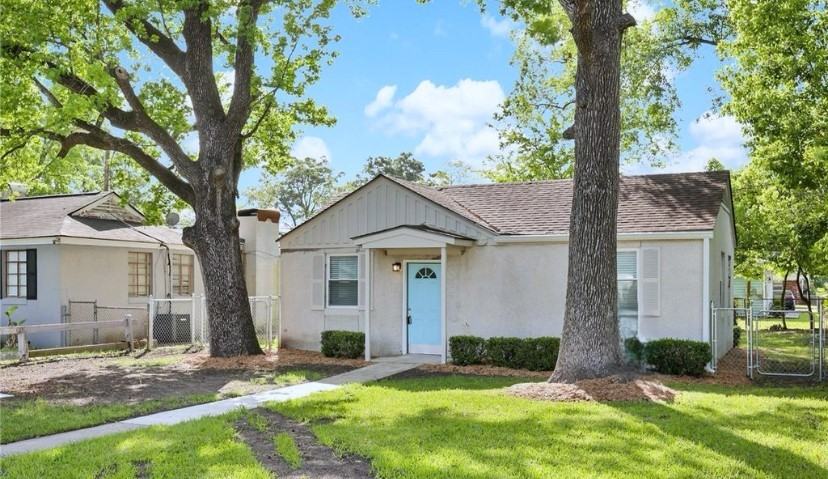 803 Googe St #NA - Photo 2 of 21