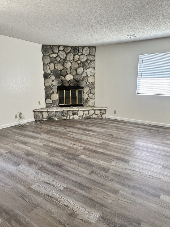 16247 Viho Rd #3 - Photo 5 of 8
