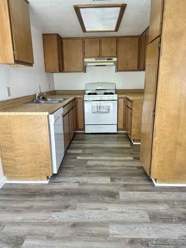 16247 Viho Rd #3 - Photo 6 of 8