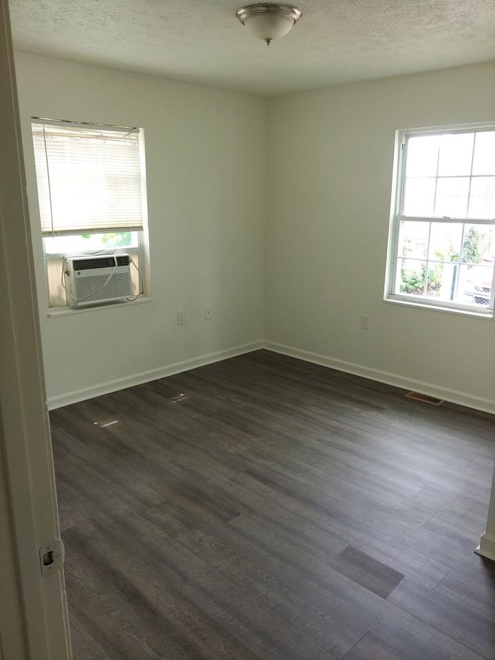 127 Douglas Ave #1 - Photo 2 of 7