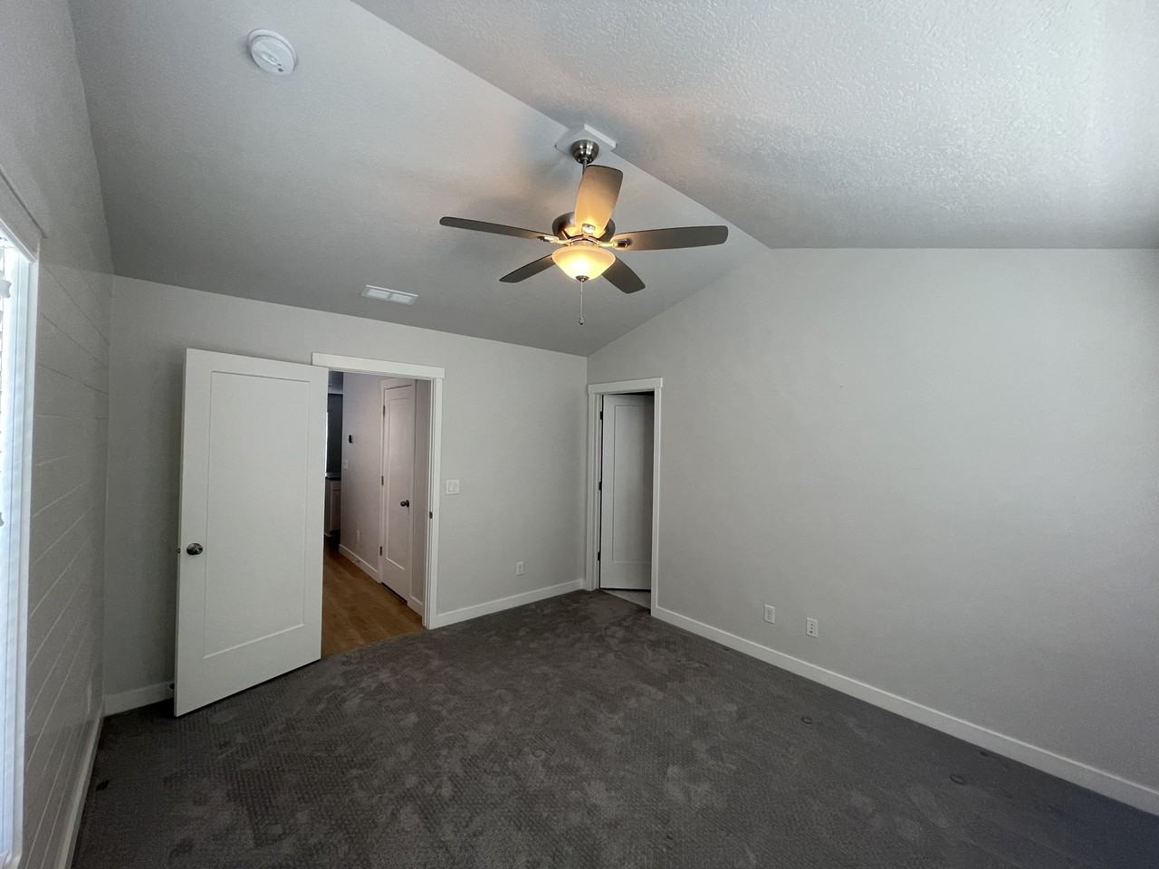 6399 W Birch Run Rd - Photo 2 of 8