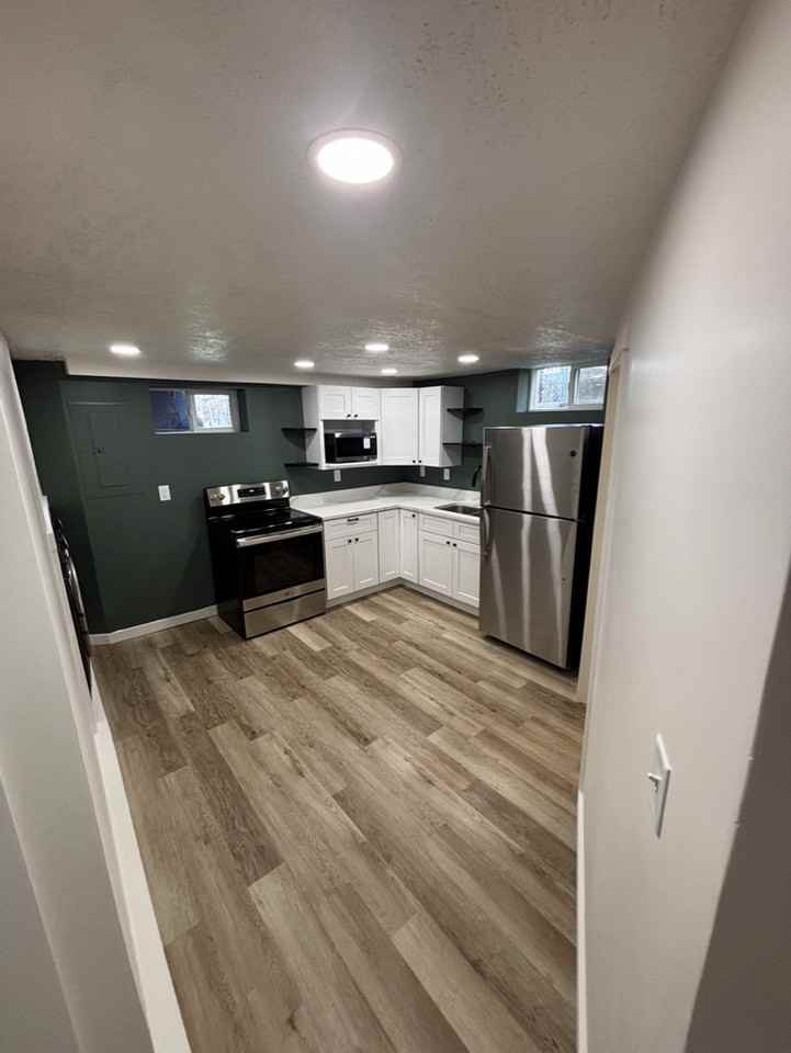 1368 Darling St #NA - Photo 3 of 11