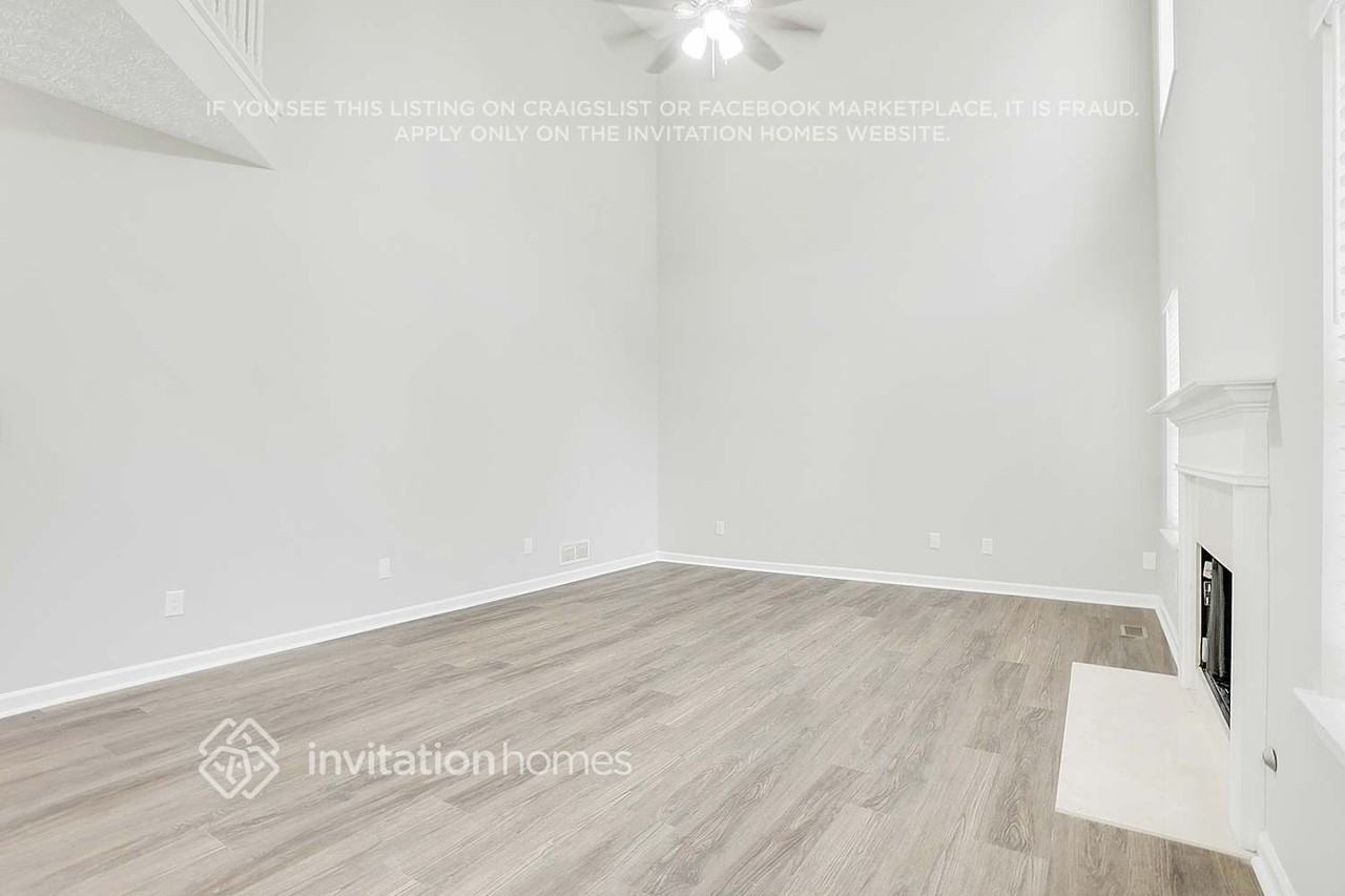 849 Ashton Oak Cir - Photo 4 of 25