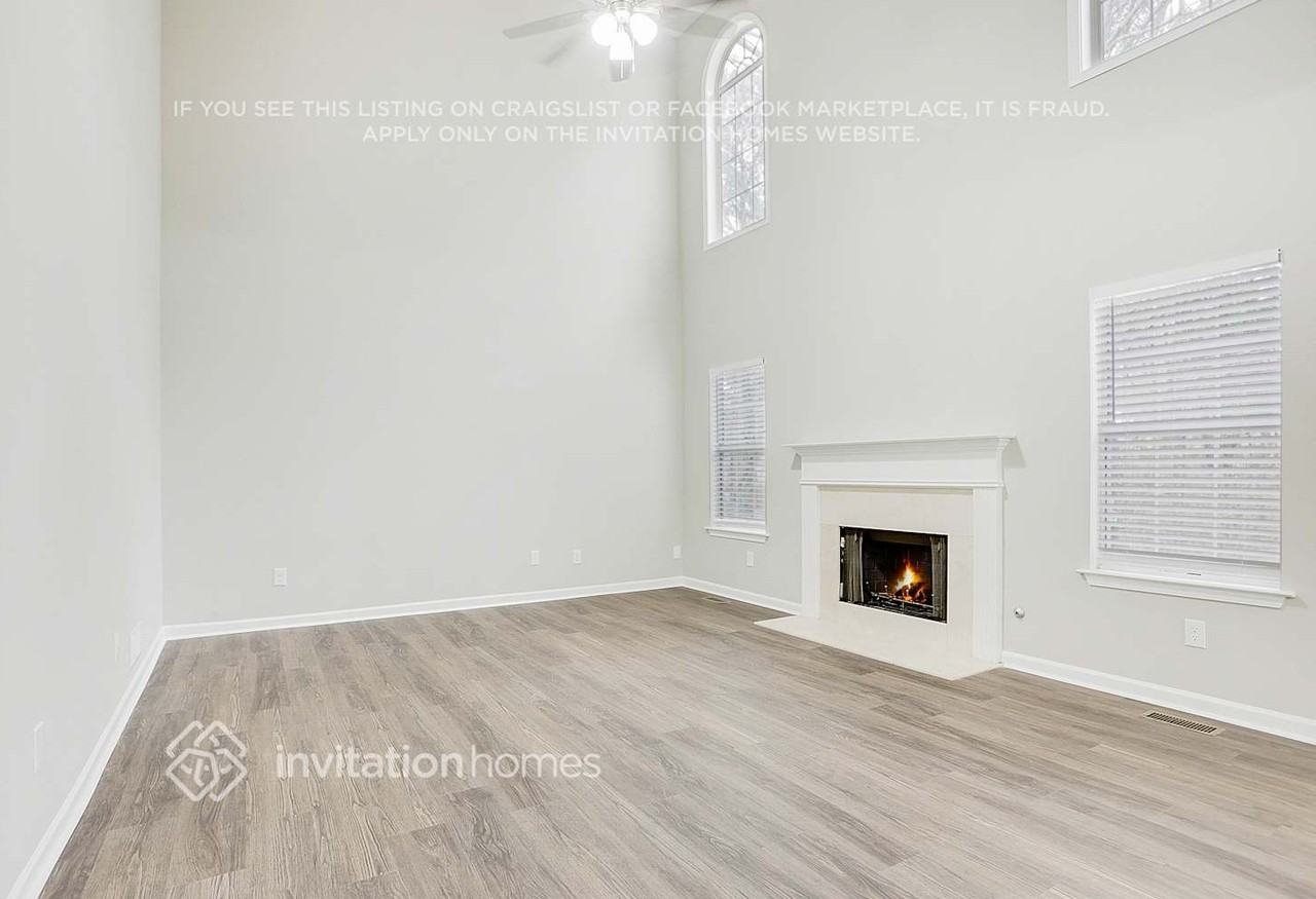 849 Ashton Oak Cir - Photo 5 of 25